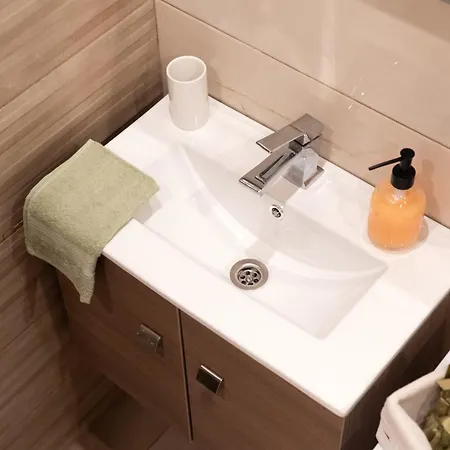 Downtown Cozy Flat Apartmán Soluň